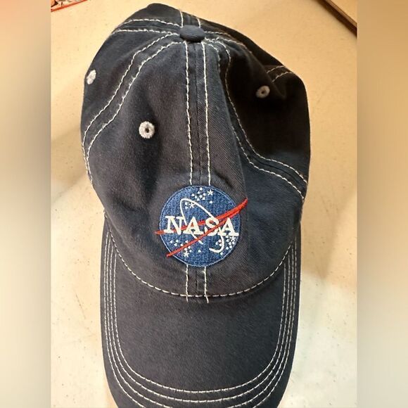 NASA dark grey hat - Picture 2 of 4